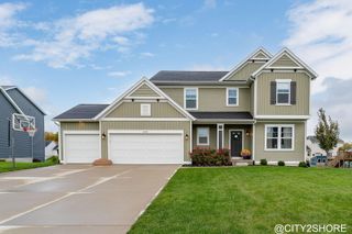 6728 Arlene Drive, Hudsonville, MI 49426