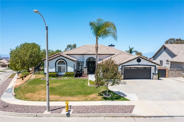 13596 Mesa Crest Drive, Yucaipa, CA 92399