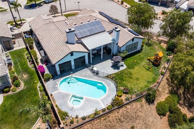 13596 Mesa Crest Drive, Yucaipa, CA 92399