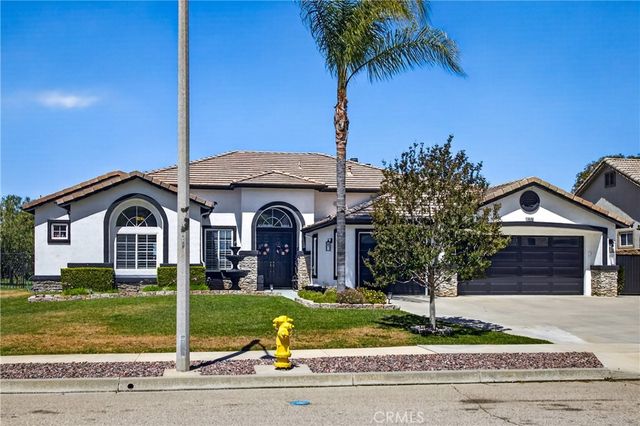 13596 Mesa Crest Drive, Yucaipa, CA 92399