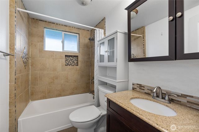 610 115th Street S, Tacoma, WA 98444