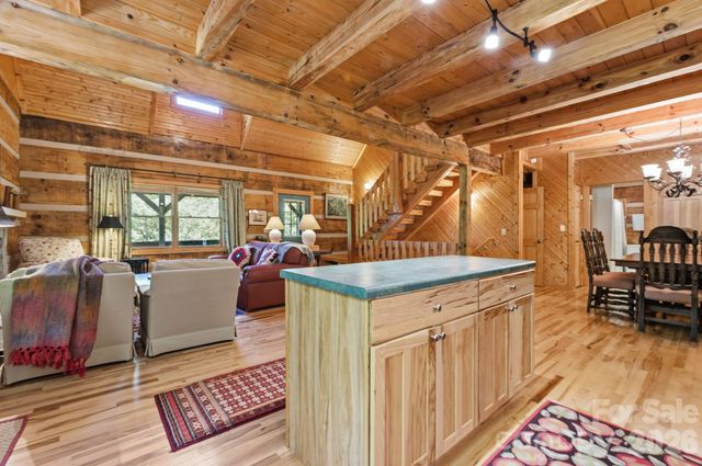 311 Copper Spur Drive, Maggie Valley, NC 28751