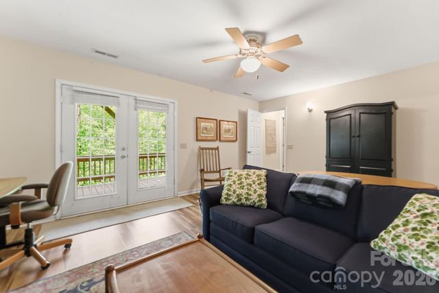 311 Copper Spur Drive, Maggie Valley, NC 28751