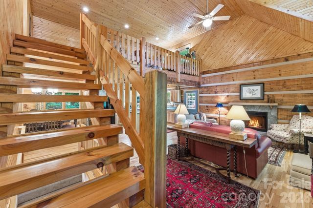 311 Copper Spur Drive, Maggie Valley, NC 28751