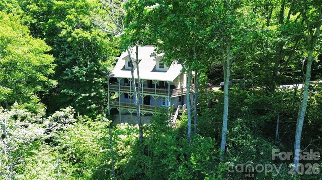 311 Copper Spur Drive, Maggie Valley, NC 28751