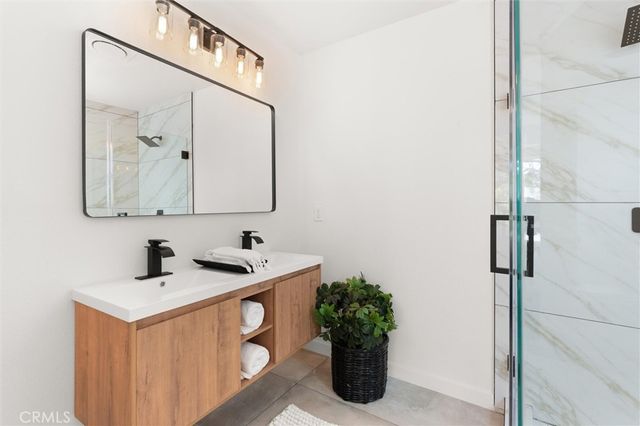 5981 Pickford Street, Los Angeles, CA 90035