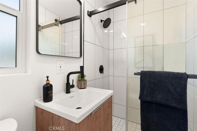 5981 Pickford Street, Los Angeles, CA 90035