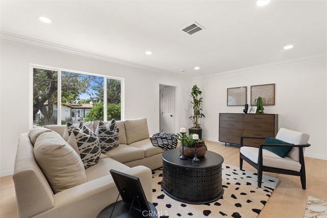 5981 Pickford Street, Los Angeles, CA 90035