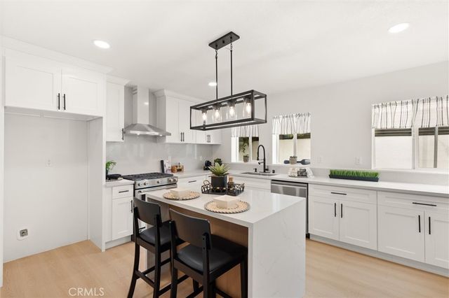 5981 Pickford Street, Los Angeles, CA 90035