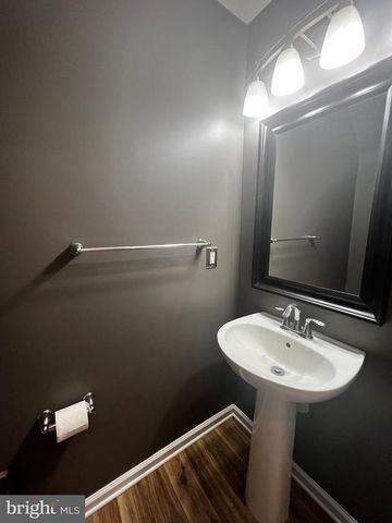 7738 TIMBERCROSS LN, Glen Burnie, MD 21060