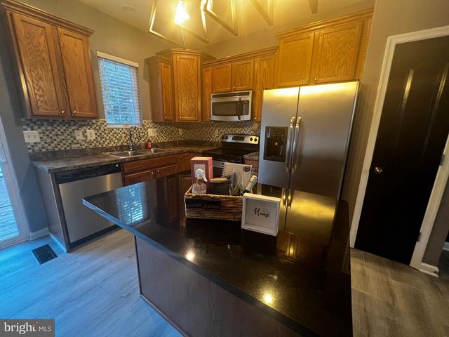 7738 TIMBERCROSS LN, Glen Burnie, MD 21060