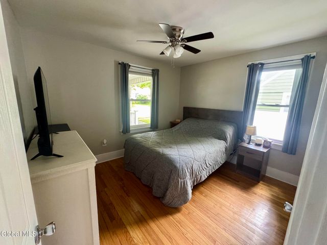 13 Knickerbocker Road, Scotia, NY 12302
