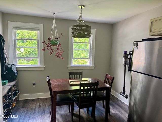13 Knickerbocker Road, Scotia, NY 12302