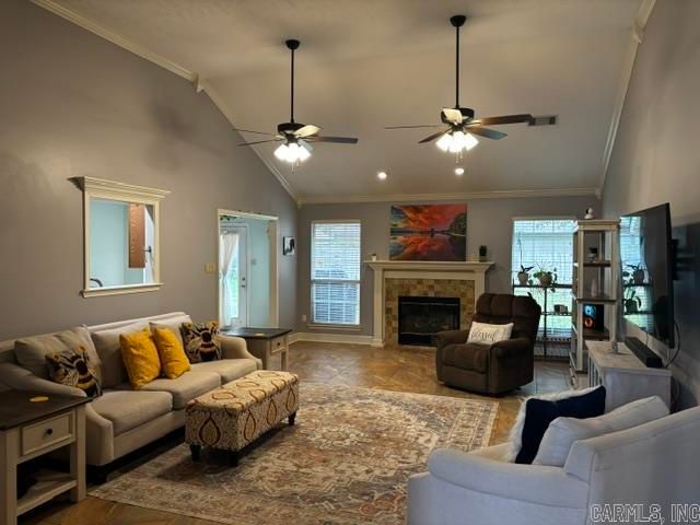 6 Sugarloaf Loop, Maumelle, AR 72113