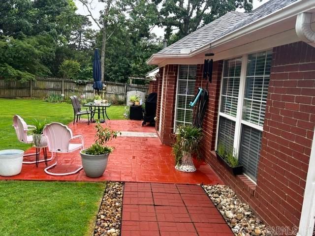 6 Sugarloaf Loop, Maumelle, AR 72113