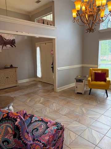 6 Sugarloaf Loop, Maumelle, AR 72113