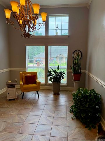 6 Sugarloaf Loop, Maumelle, AR 72113