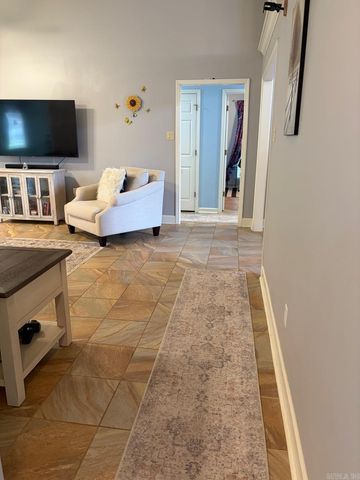 6 Sugarloaf Loop, Maumelle, AR 72113