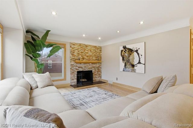 18405 Westover Avenue, Southfield, MI 48075