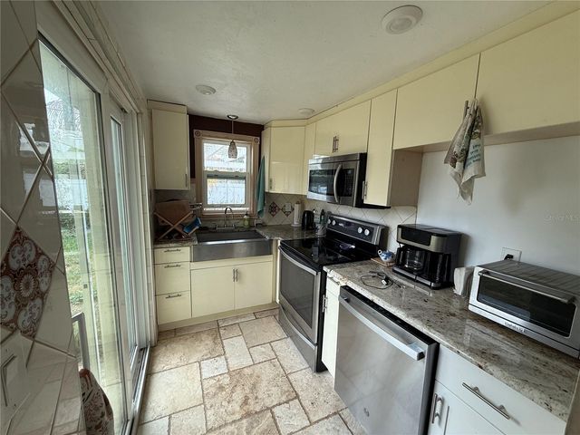 644 TANAGER ROAD, Venice, FL 34293