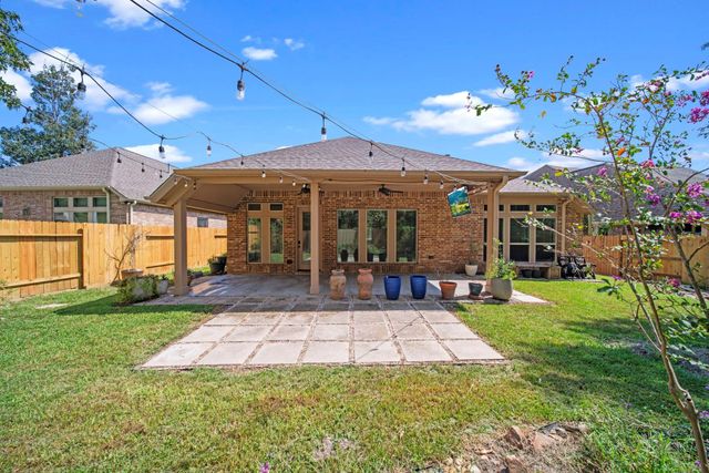 18410 Hounds Lake Drive, New Caney, TX 77357