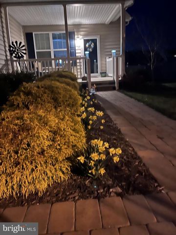 37 PONDS EDGE DR, Felton, DE 19943