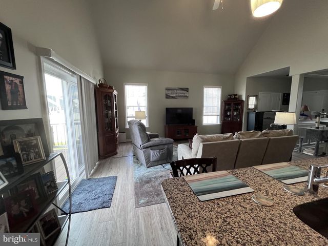 37 PONDS EDGE DR, Felton, DE 19943