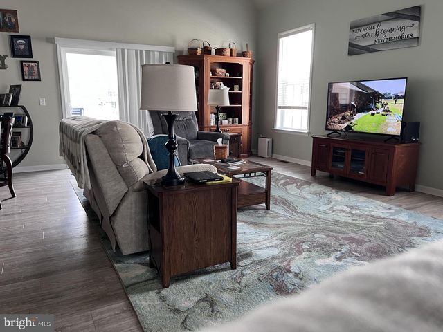 37 PONDS EDGE DR, Felton, DE 19943