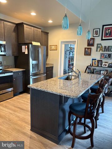 37 PONDS EDGE DR, Felton, DE 19943