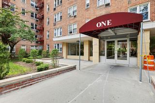 1 Sadore Lane 2-O, Yonkers, NY 10710