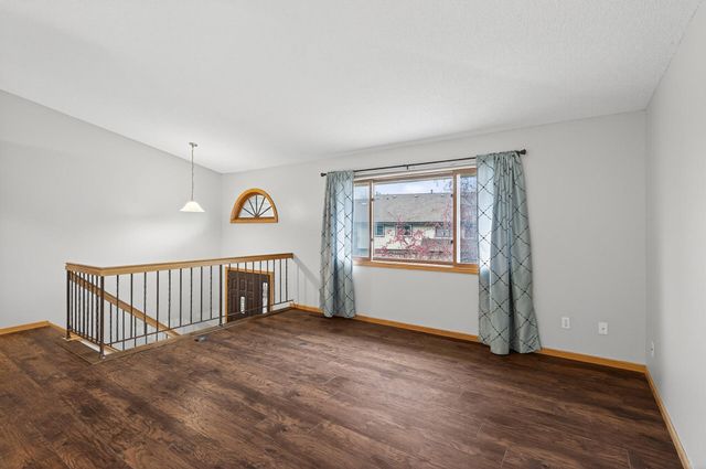 7275 Pontiac Circle, Chanhassen, MN 55317