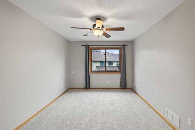 7275 Pontiac Circle, Chanhassen, MN 55317