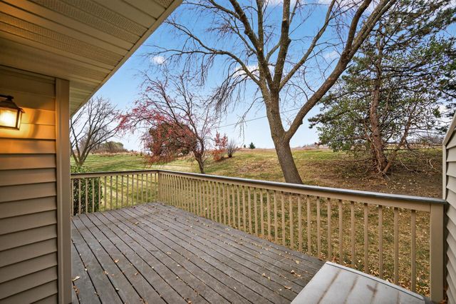 7275 Pontiac Circle, Chanhassen, MN 55317