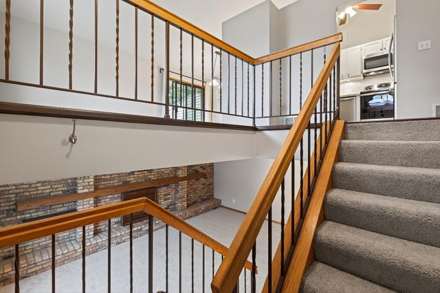 7275 Pontiac Circle, Chanhassen, MN 55317