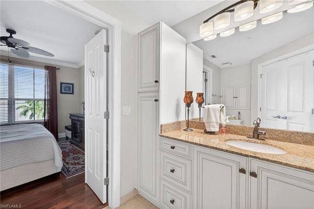 2825 Palm Beach BLVD 409, Fort Myers, FL 33916