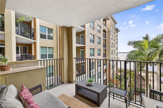 2825 Palm Beach BLVD 409, Fort Myers, FL 33916