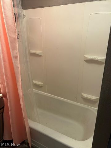 676 Kipling Street, Akron, OH 44306