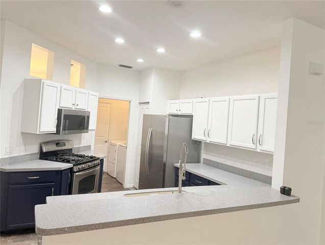6607 MEANDERING WAY, Bradenton, FL 34202