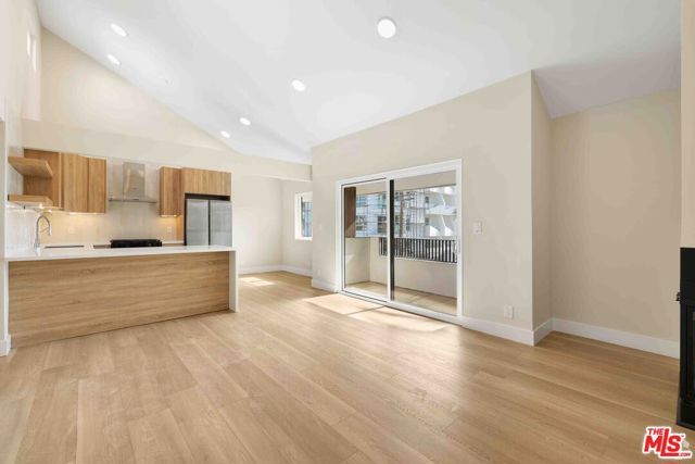 3750 Glendon Avenue 12, Los Angeles, CA 90034