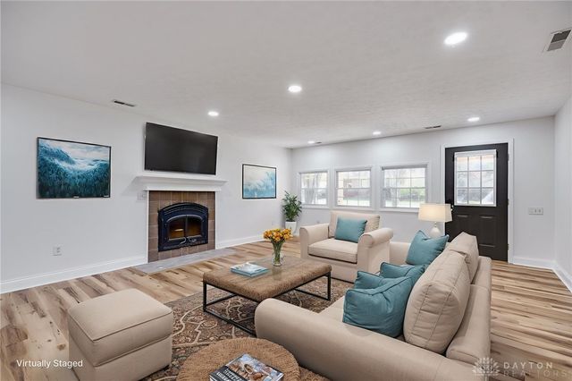 9550 Paragon Road, Dayton, OH 45458