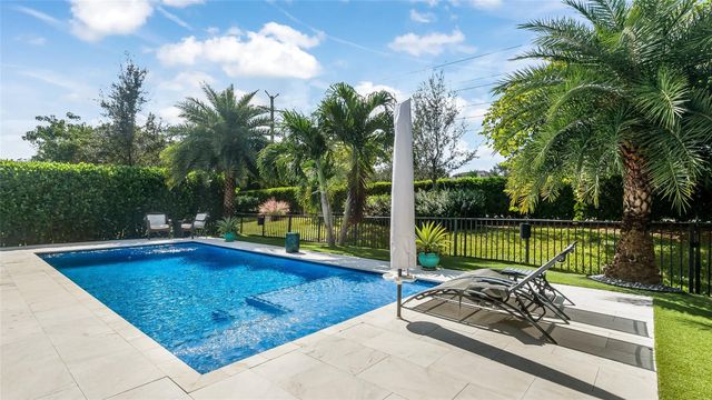 10921 Passage Way, Parkland, FL 33076