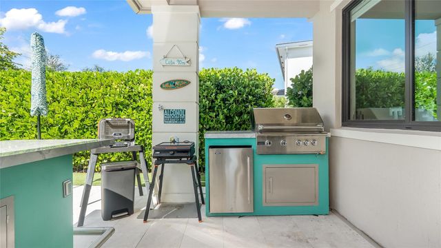 10921 Passage Way, Parkland, FL 33076