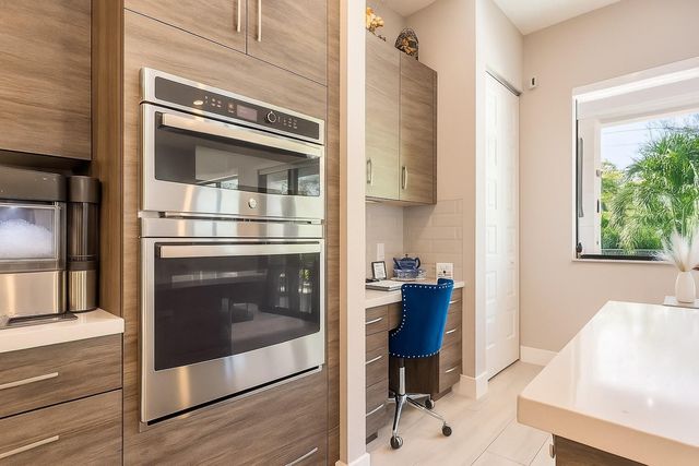 10921 Passage Way, Parkland, FL 33076