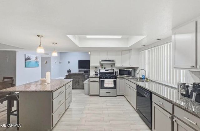 11324 TOM ULOZAS Drive, El Paso, TX 79936