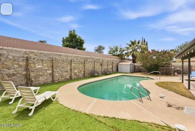 11324 TOM ULOZAS Drive, El Paso, TX 79936