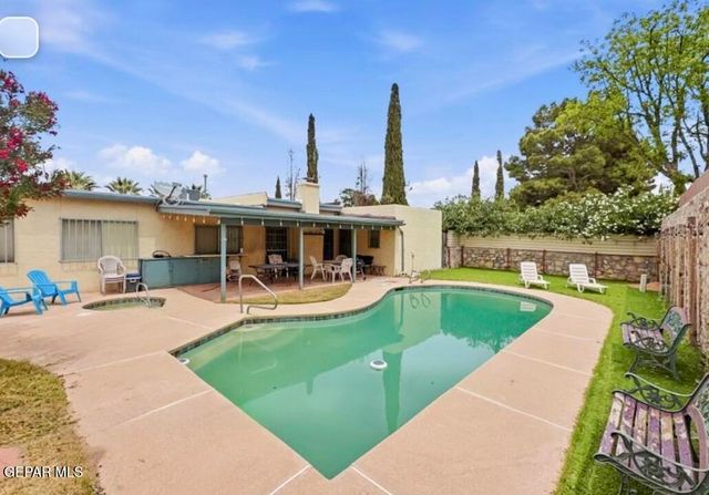 11324 TOM ULOZAS Drive, El Paso, TX 79936