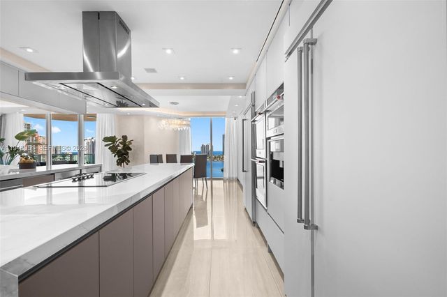 3301 NE 183rd St 2001, Aventura, FL 33160