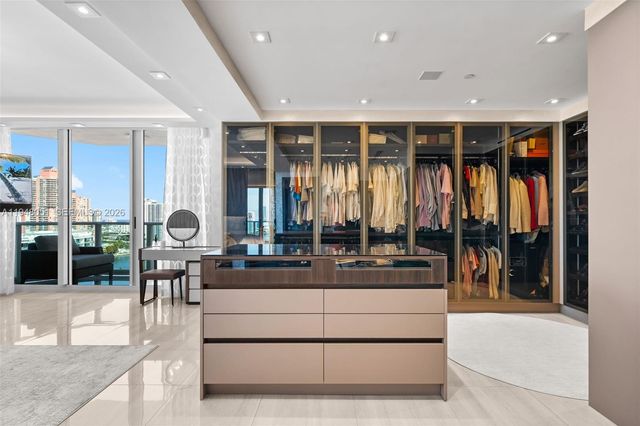 3301 NE 183rd St 2001, Aventura, FL 33160