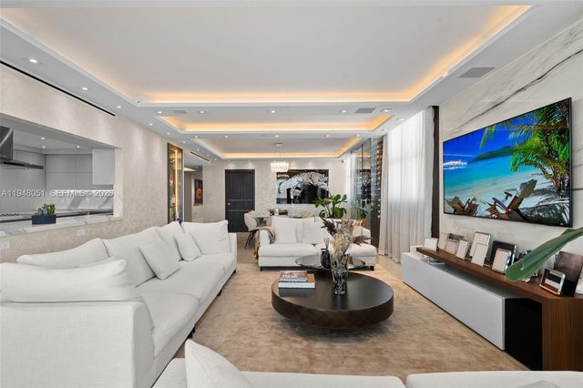 3301 NE 183rd St 2001, Aventura, FL 33160