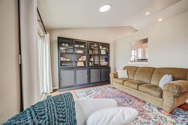 7511 Bermuda Dunes, Ypsilanti, MI 48197